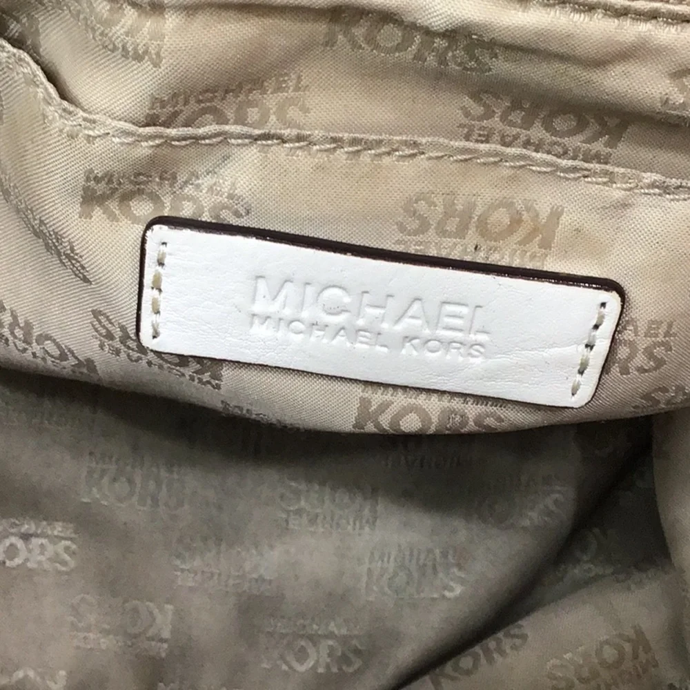 Michael Kors khaki signature shoulder tote
